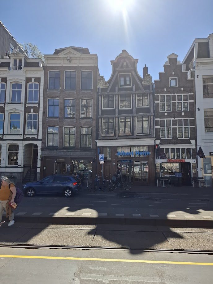 Ámsterdam · P. Bajos