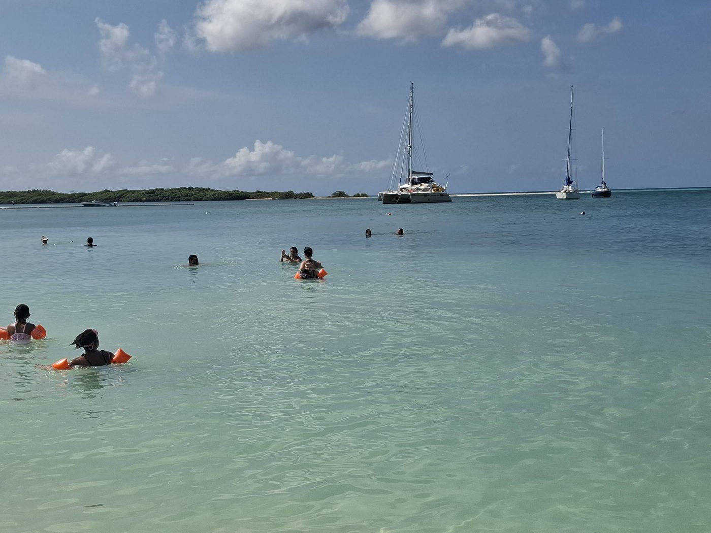 Playa en la mañana, Aruba