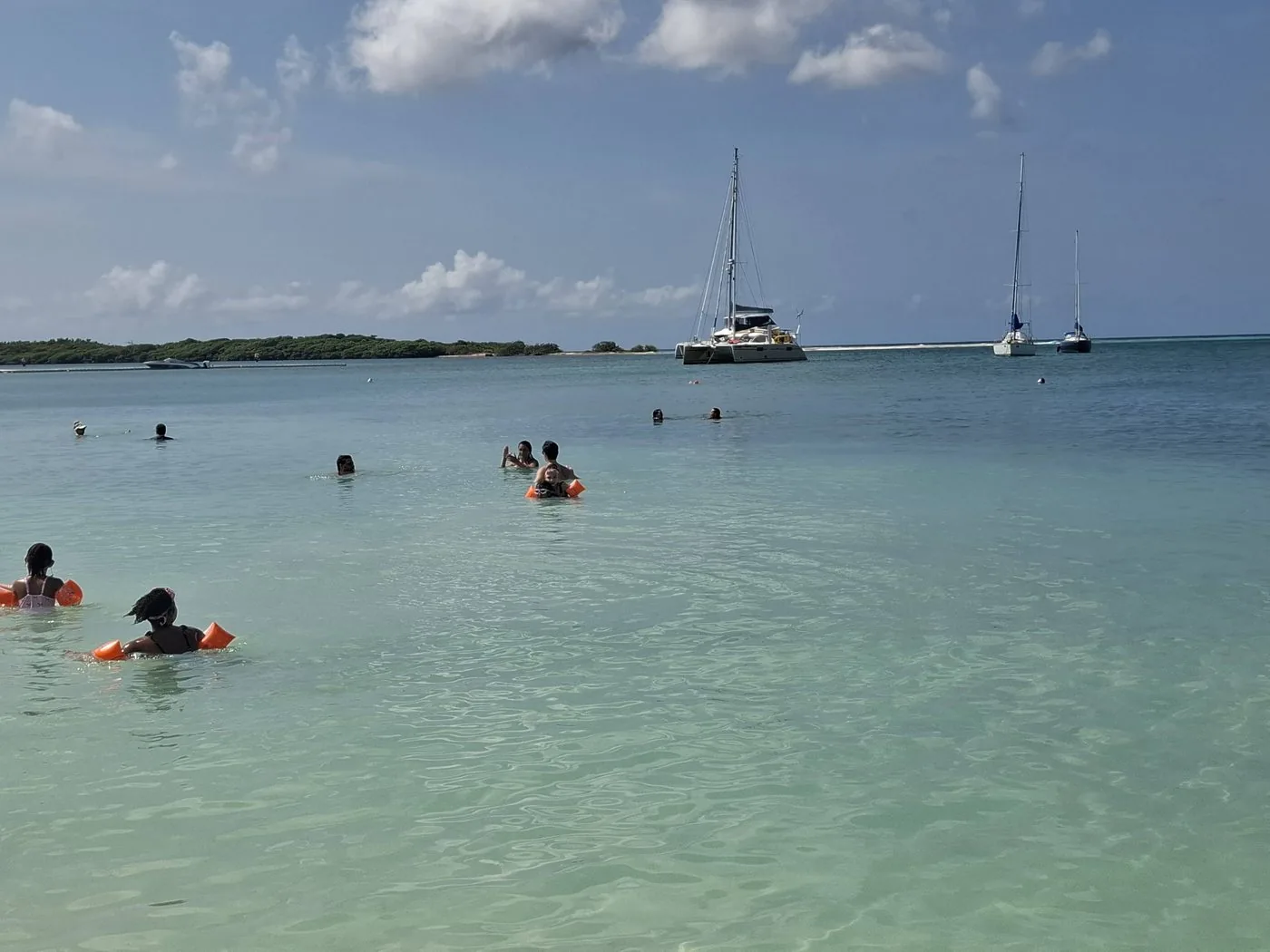 Playa en la mañana, Aruba