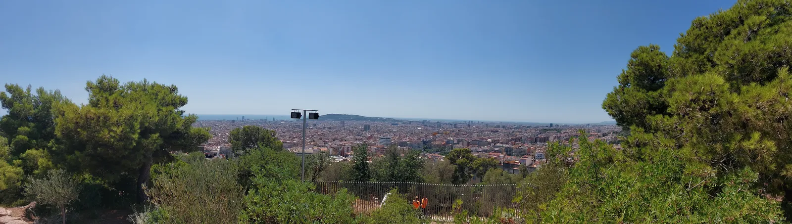 Vista panorámica de Barcelona desde las alturas del Park Güell