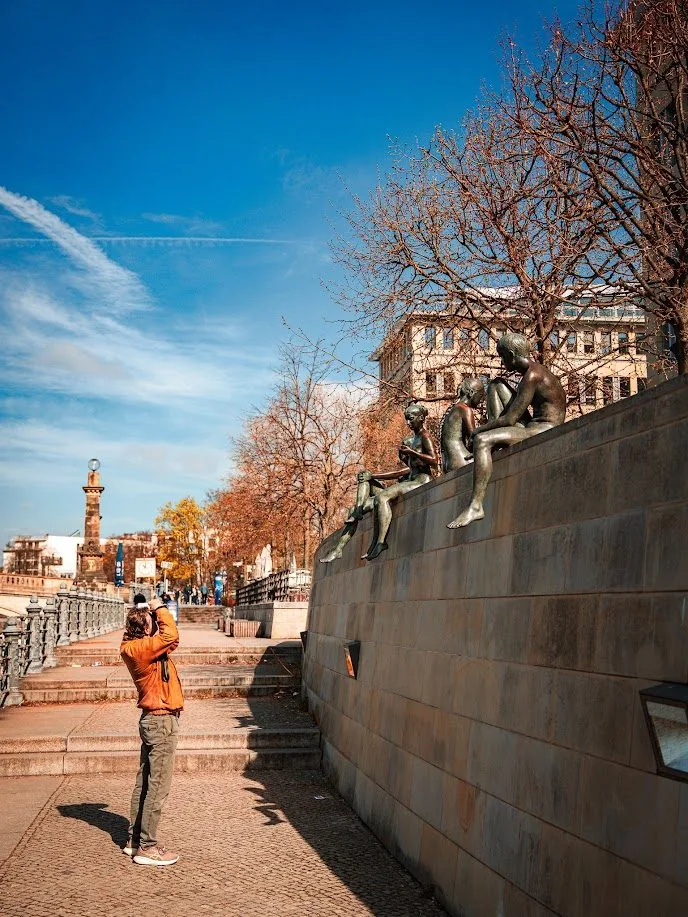 Esculturas junto al Spree, Berlín