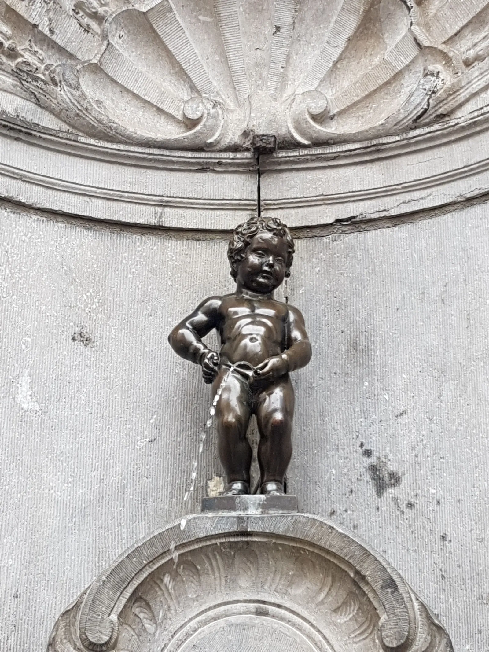 El Manneken Pis, la estatua del niño meón símbolo de Bruselas