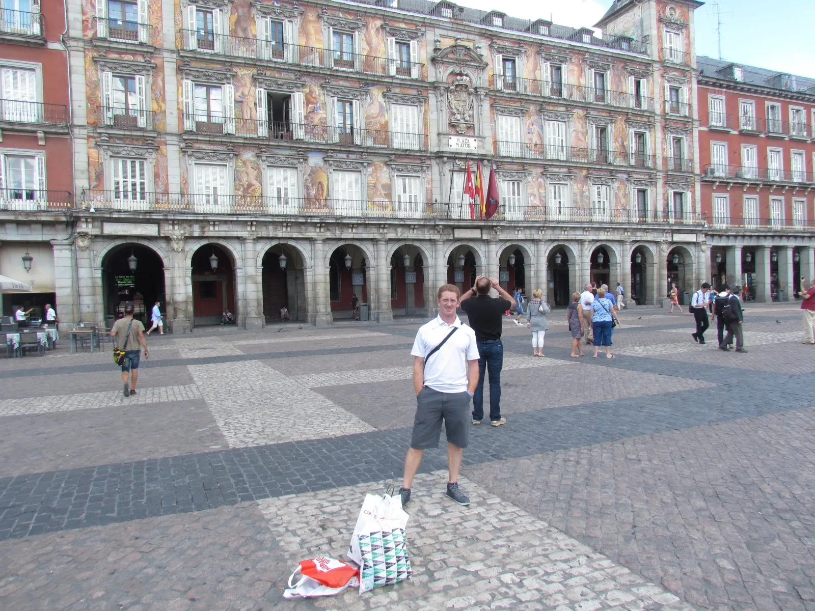 Vista de la estatua de Felipe III en la Plaza Mayor de Madrid