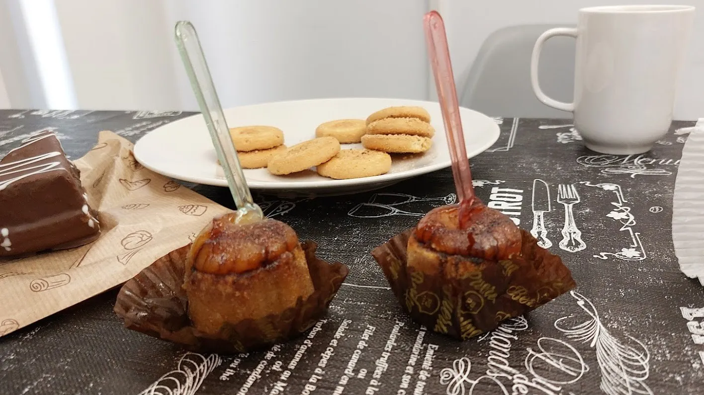 Piononos de Santa Fe, el dulce típico de Granada