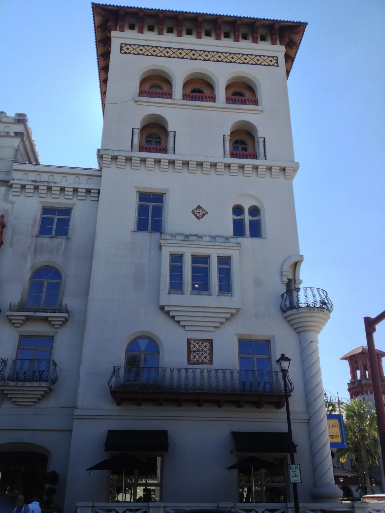 Torre del edificio Lightner Museum o Flagler College en San Agustín