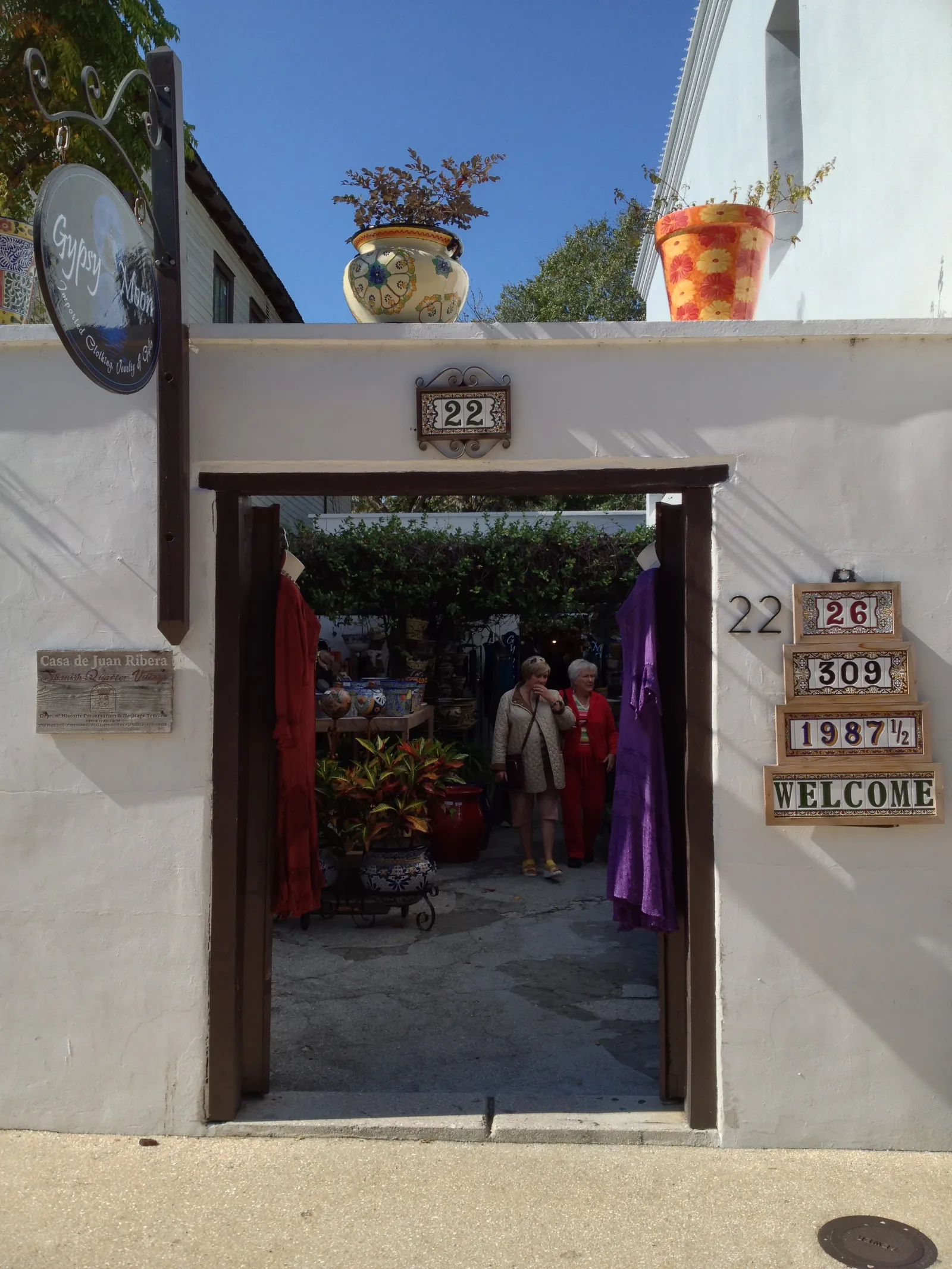 Tienda colonial en la Saint George Street de San Agustín