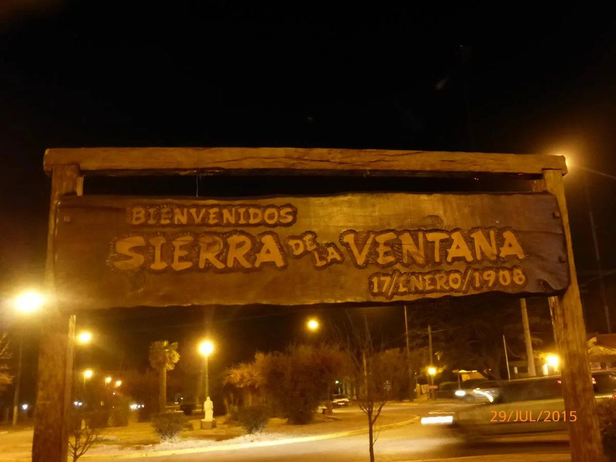 Cartel de Sierra de la Ventana de noche